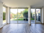 Zimmer Gartengeschoss - Architektenvilla mit Wasserblick und Zugang zu exklusivem Privatpark