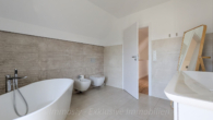Wannenbad - *RESERVIERT* Helles und modernes Einfamilienhaus - ca. 30km bis Berlin Charlottenburg