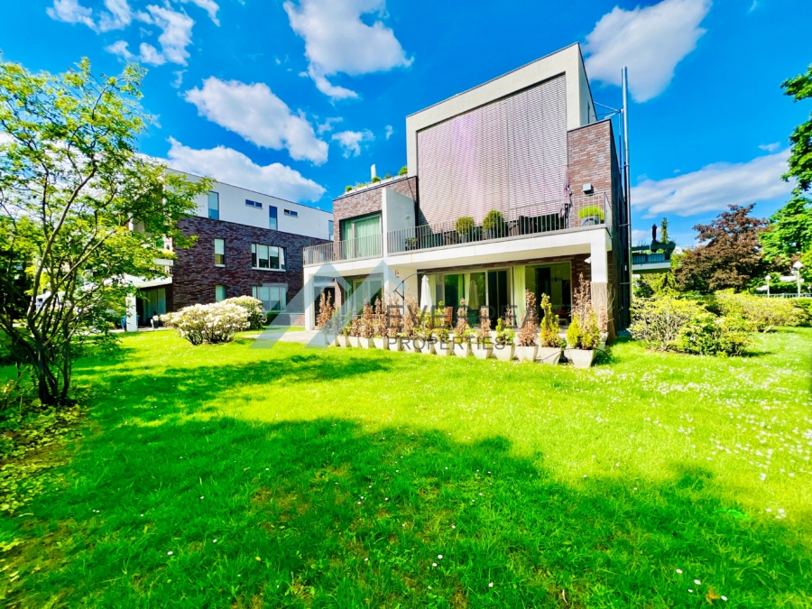 Helle Gartenwohnung mit großzügiger Terrasse Befristet, 14050 Berlin, Wohnung