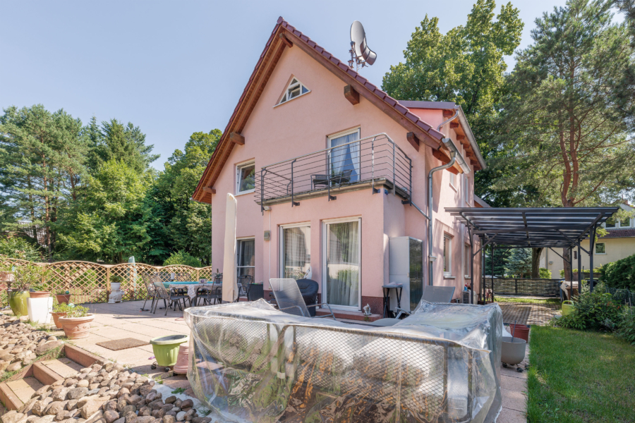 Energieeffizientes Haus im beliebten Kleinmachnow mit 232,77 qm ausgebaute Wohn-Nutzfläche, 14532 Kleinmachnow, Detached house