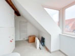 Süße Single-Dachgeschosswohnung in Nauen - Badezimmer