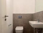 Gäste WC - 5.23 Schöne Wohnung in Nauen mit Tiefgaragenstellplatz