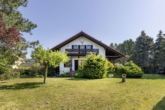 Giebel mit Balkon - Bezauberndes Einfamilienhaus mit idyllischem Garten in Oberkrämer