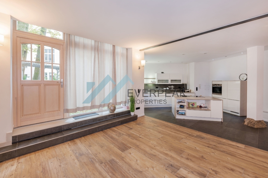 um die Ecke von Kudamm, 10711 Berlin, Maisonettewohnung