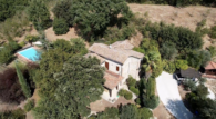 Aufsicht Finca - Saniertes Landhaus in Umbrien mit Panorma Pool und Olivenhain