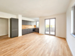 4.10 Tolle Neubauwohnung in Nauen - Küche mit Balkonzugang