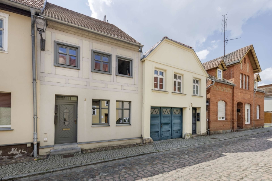 Top Investitionsmöglichkeit im Stadtzentrum von Treuenbrietzen, 14929 Treuenbrietzen, Mehrfamilienhaus