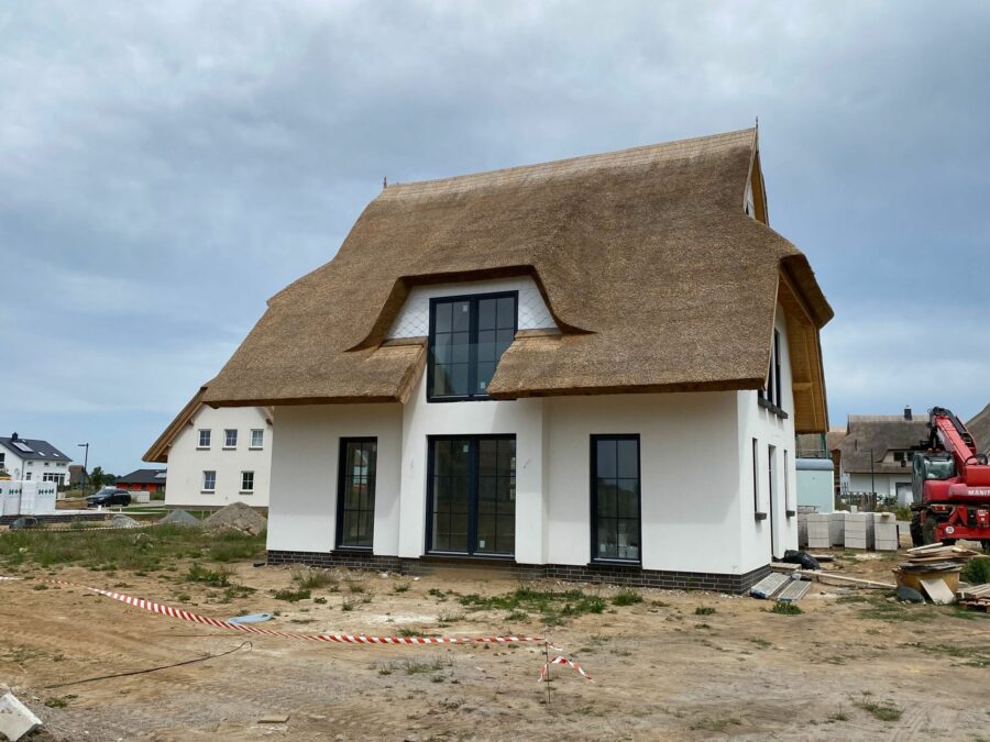 Exklusives Reetdachhaus auf der Insel Rügen in einzigartiger Lage, 18556 Dranske, Einfamilienhaus