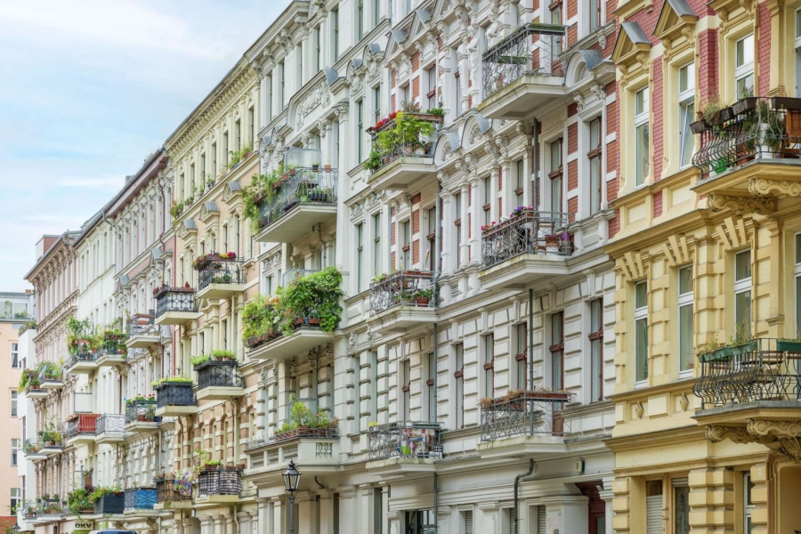 Vermietete Altbauwohnung mit Balkon in bester Kiezlage, 10961 Berlin, Wohnung