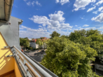 Ausblick Balkon - Bezugsfreie 3,5 Zimmerwohnung mit Balkon, EBK und TG-Stellplatz