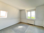 2. Zimmer - Bezugsfreie 3,5 Zimmerwohnung mit Balkon, EBK und TG-Stellplatz