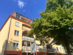 Hausansicht - Bezugsfreie 3,5 Zimmerwohnung mit Balkon, EBK und TG-Stellplatz