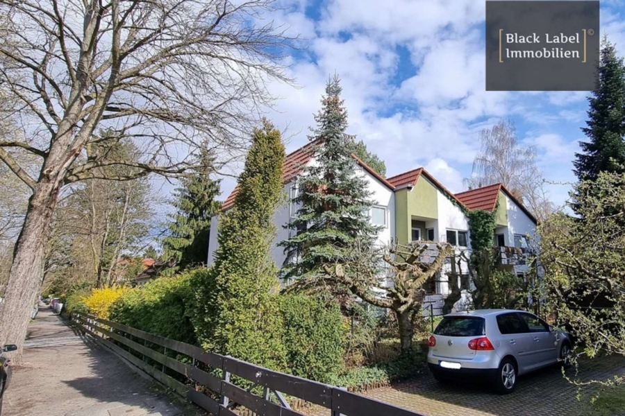 Panoramablick auf den kleinen Wannsee: Dachterrassenwohnung im Neubau mit vermietetem Bestand, 14109 Berlin, Mehrfamilienhaus